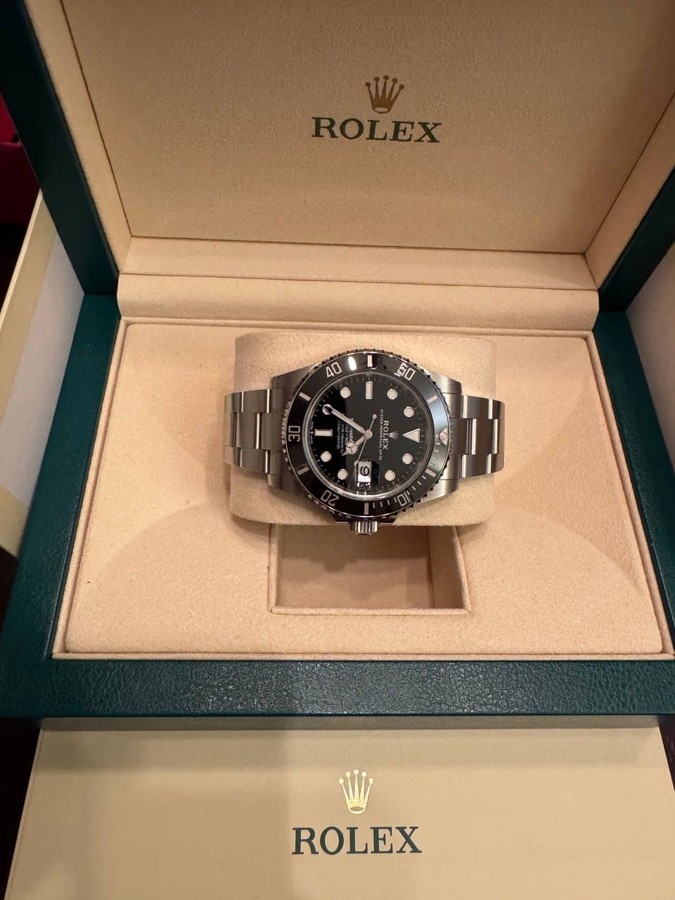 Rolex Submariner Date 4