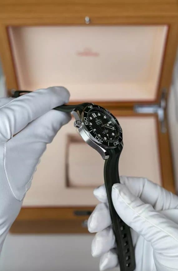 Omega Seamaster Diver 300M 8