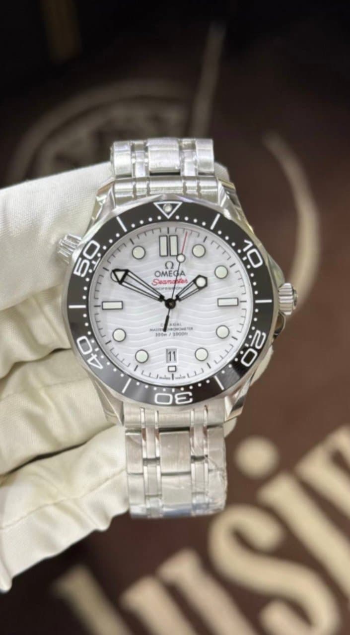 Omega Seamaster Diver 300M 4