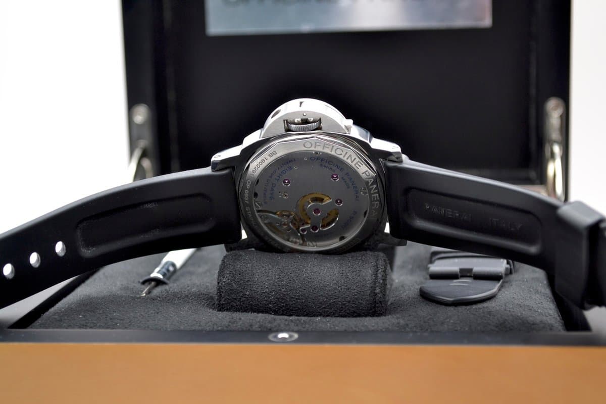 Panerai Luminor Base 8 Days 3