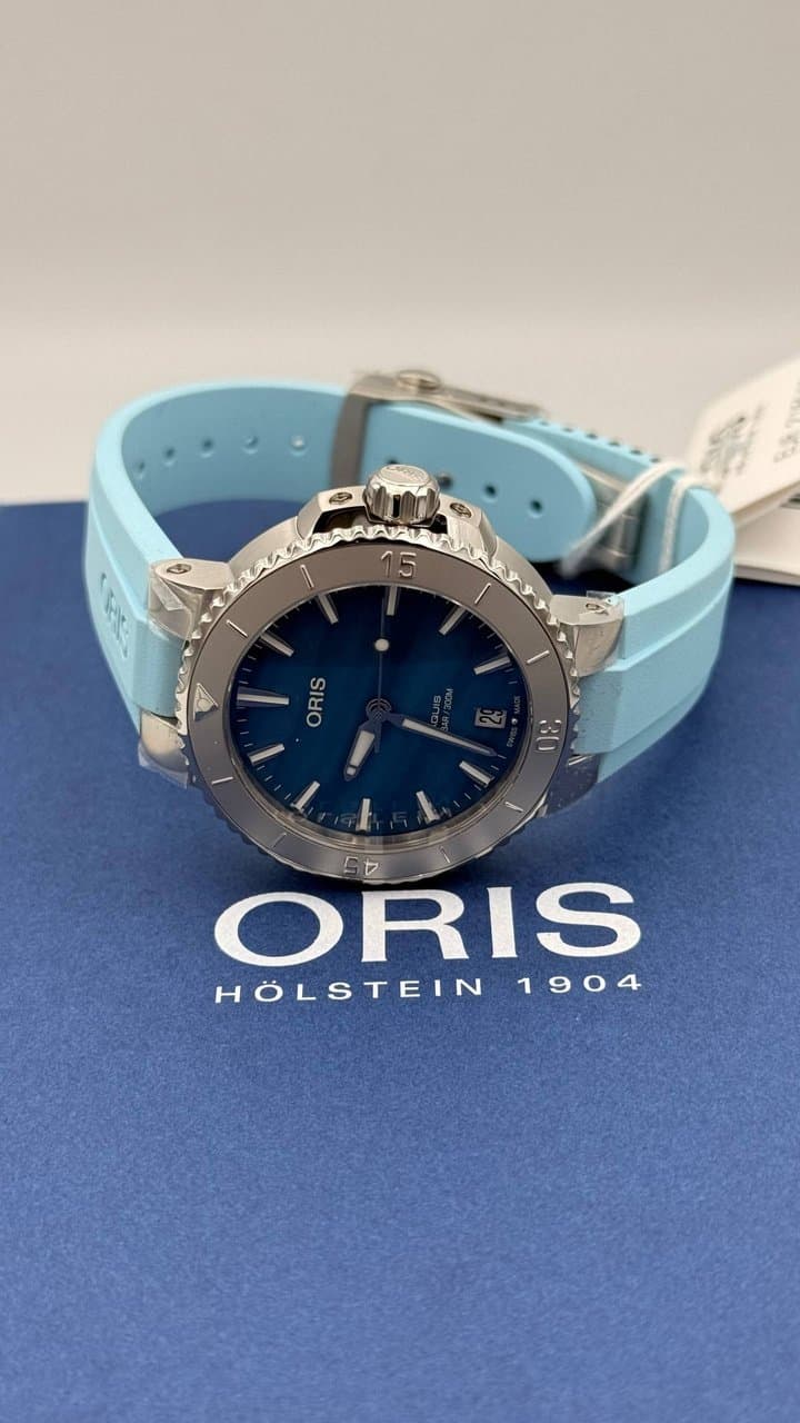 Oris Aquis Date 4
