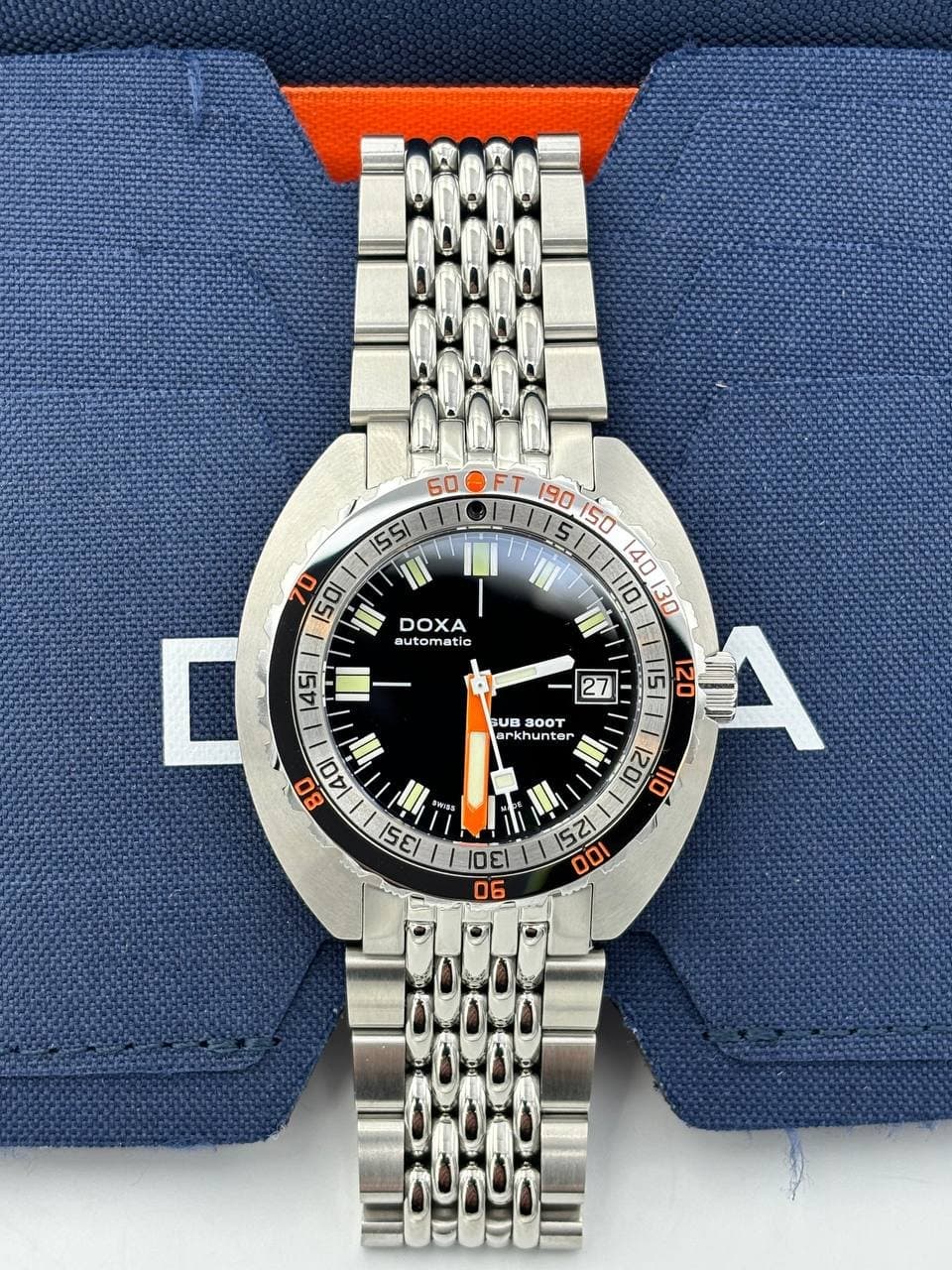 Doxa SUB 300T Black 2