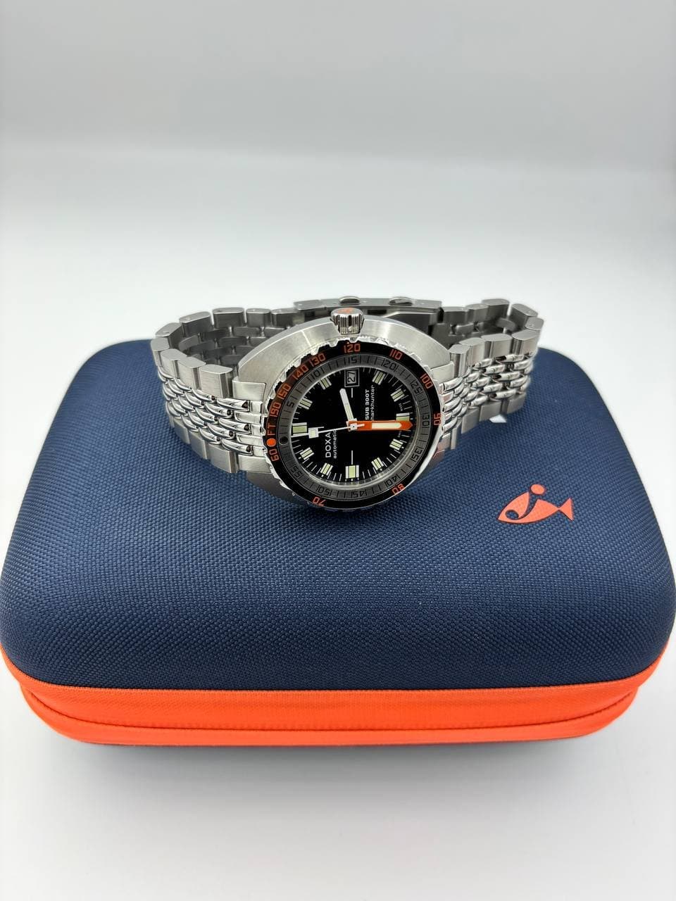 Doxa SUB 300T Black 4