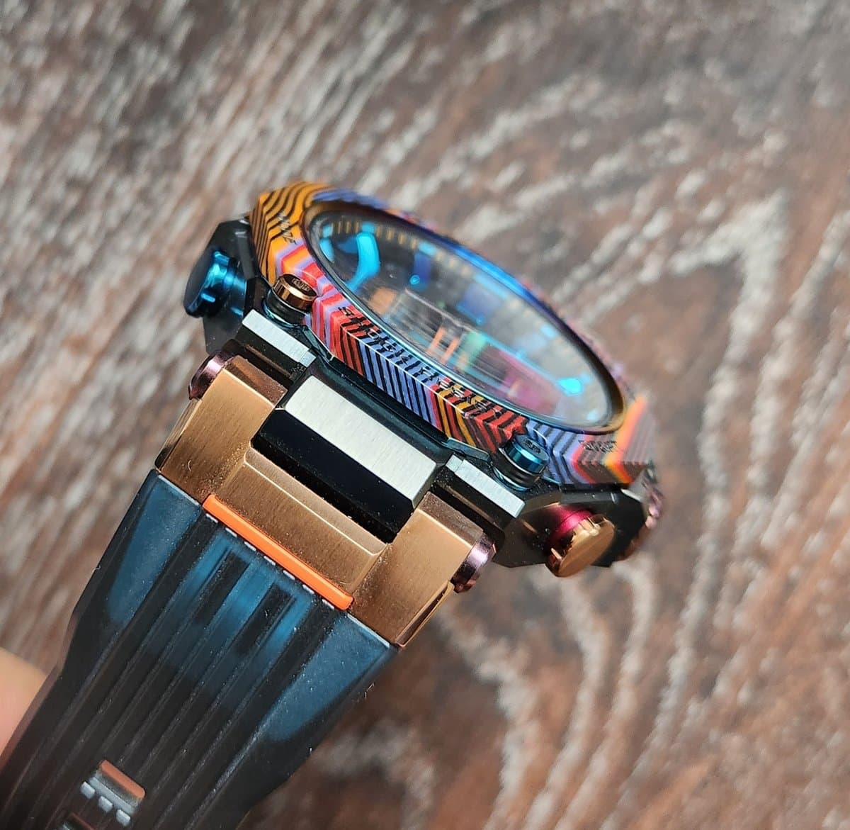 Casio G-Shock MTG-B2000XMG 4