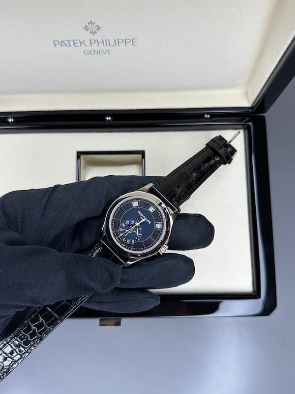Patek Philippe Complications - Annual calendar NEW 5205G-0013 Синий