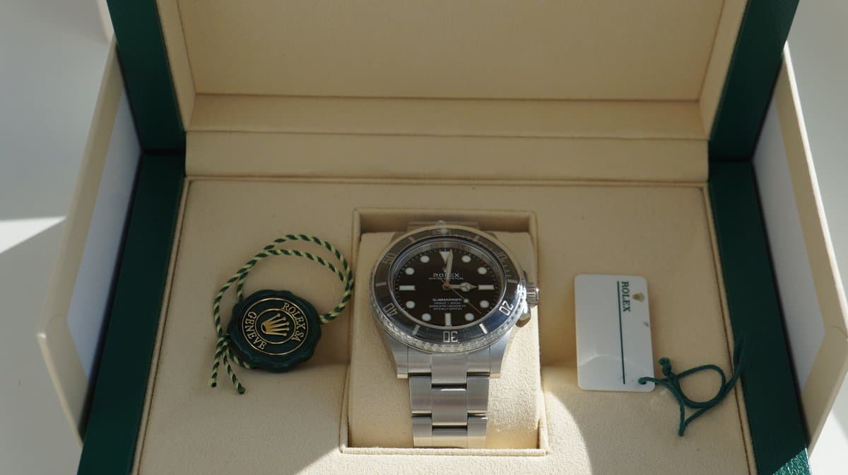 Rolex Submariner  41 mm (124060) 15