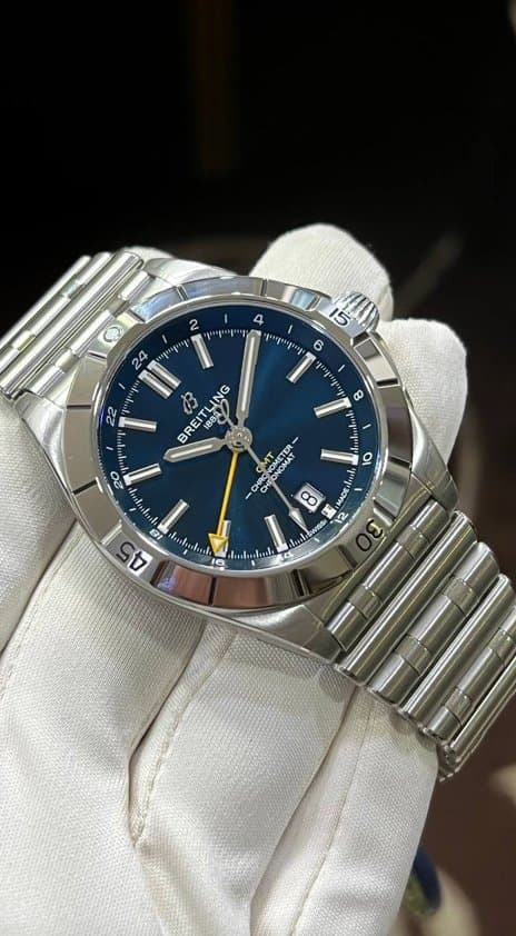 Breitling * CHRONOMAT AUTOMATIC GMT 40 NFL LOS ANGELES RAMS EDITION A32398C91C1A1 НА БРАСЛЕТЕ С СИНИМ ЦИФЕРБЛАТОМ 4