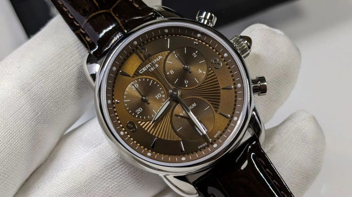 Certina C025.217.16.297.00 DS PODIUM CHRONOGRAPH гильошированный циферблат, коричневый кожаный ремешок, корпус 35мм (ЖЕНСКИЕ)